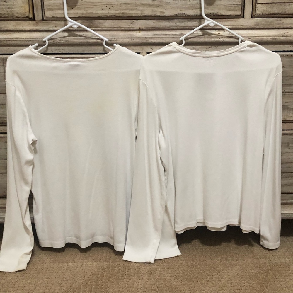 2️⃣ Women’s Long Sleeved 🤍 White Tee Shirts - V-Neck and Crew Neck - Size L - Picture 2 of 10
